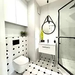 Appartement Apartamentysnu, Wola Premium I Z Parkingiem